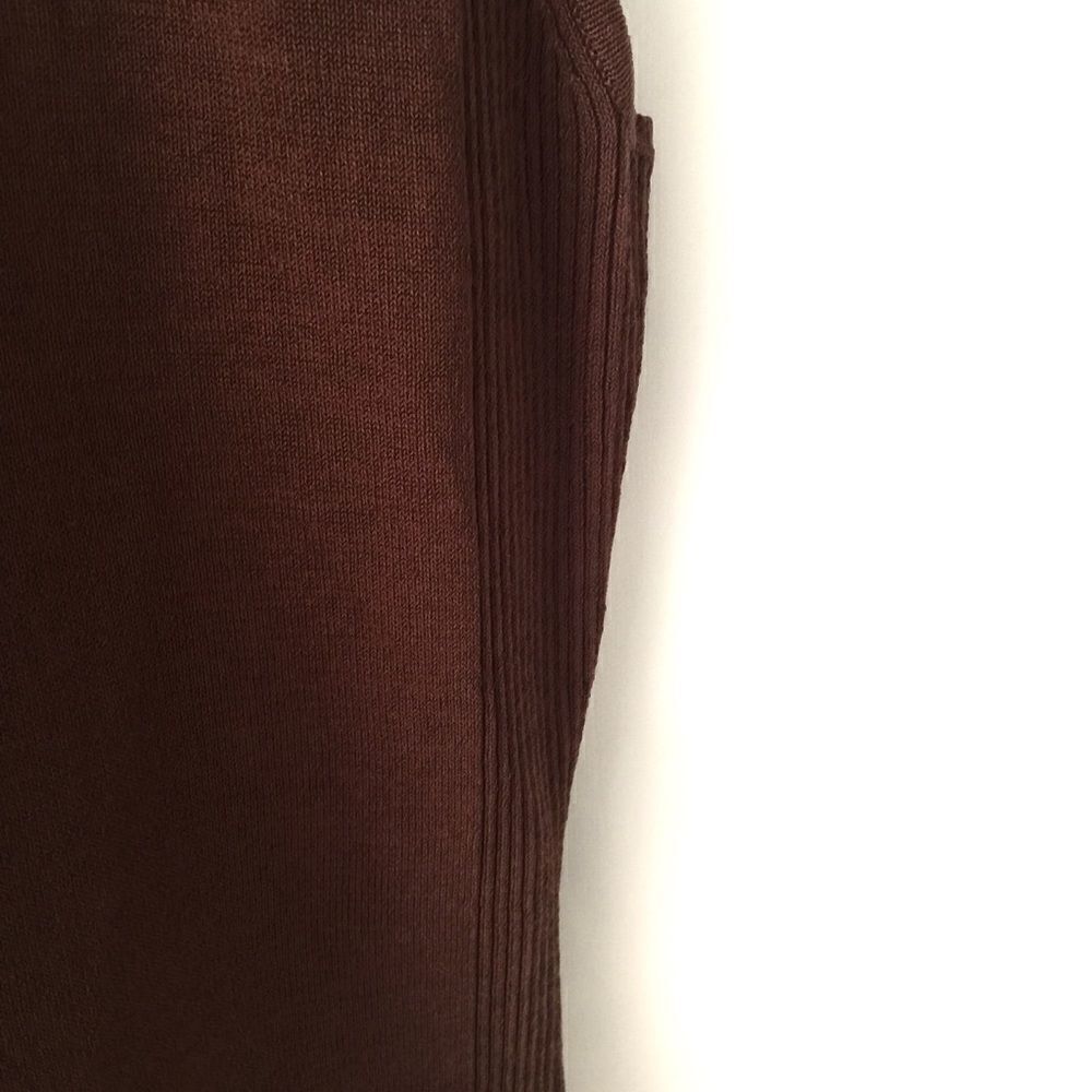 Finity Basic Top in Brown Size L - Picture 6 of 7